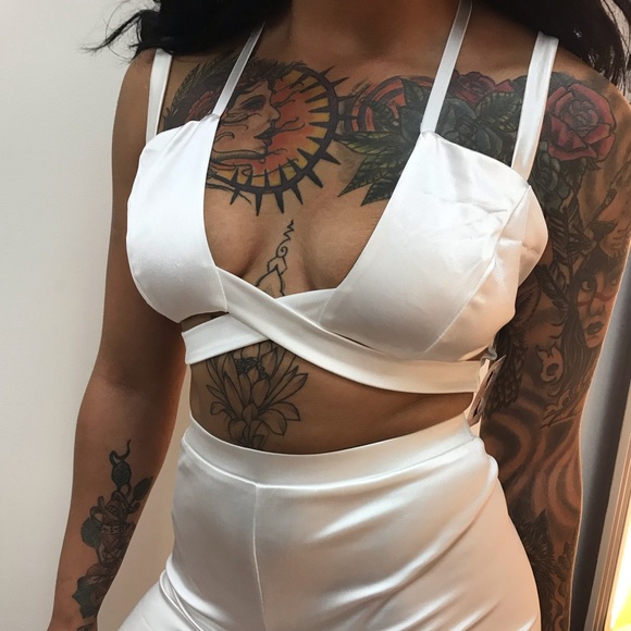 ‼️ Two Piece Silky Crop Top Shorts Set - Picture 4 of 4